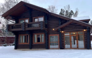 Backward House